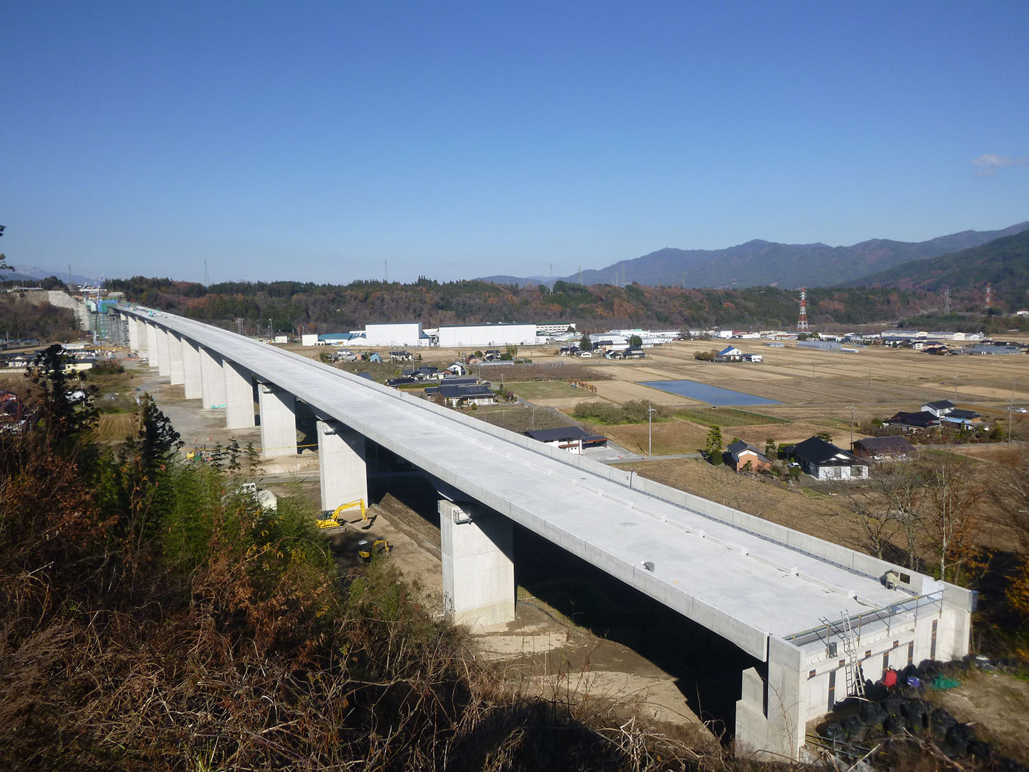 中部地方整備局 続く橋梁上部工の施工 道路構造物ジャーナルnet