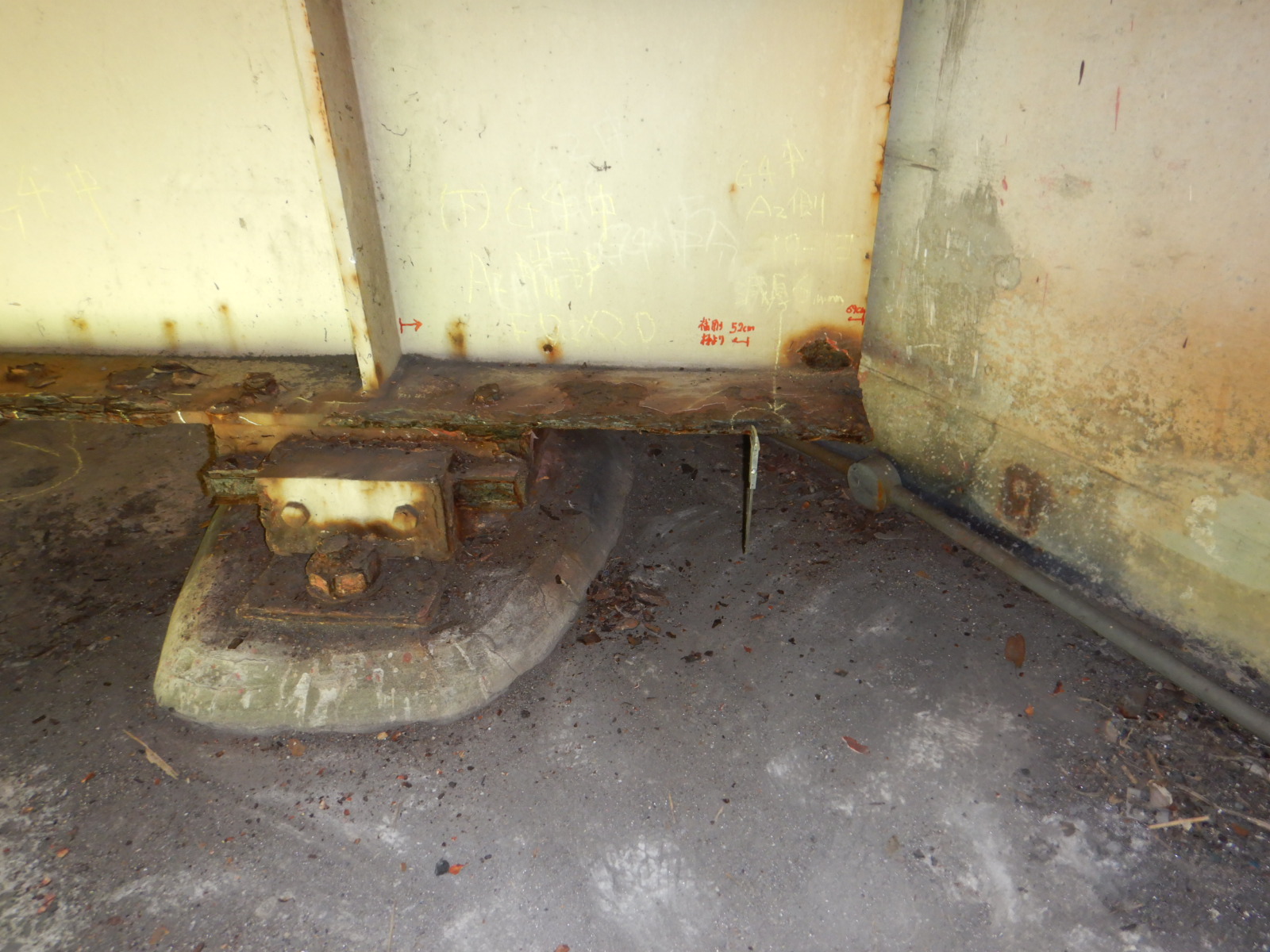 NEXCO中日本敦賀 長大トンネルの抜本的対策に覆工再生工｜道路構造物